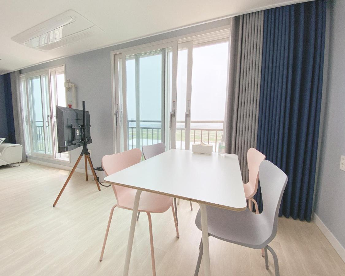 Gunsan Little Prince Condo Exterior photo